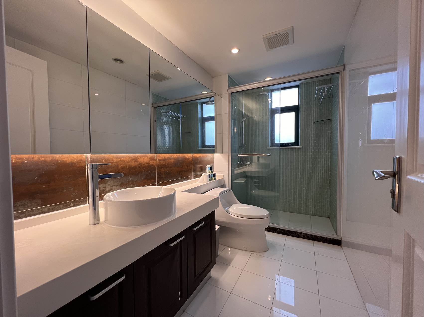 安福路小高层次新房三房