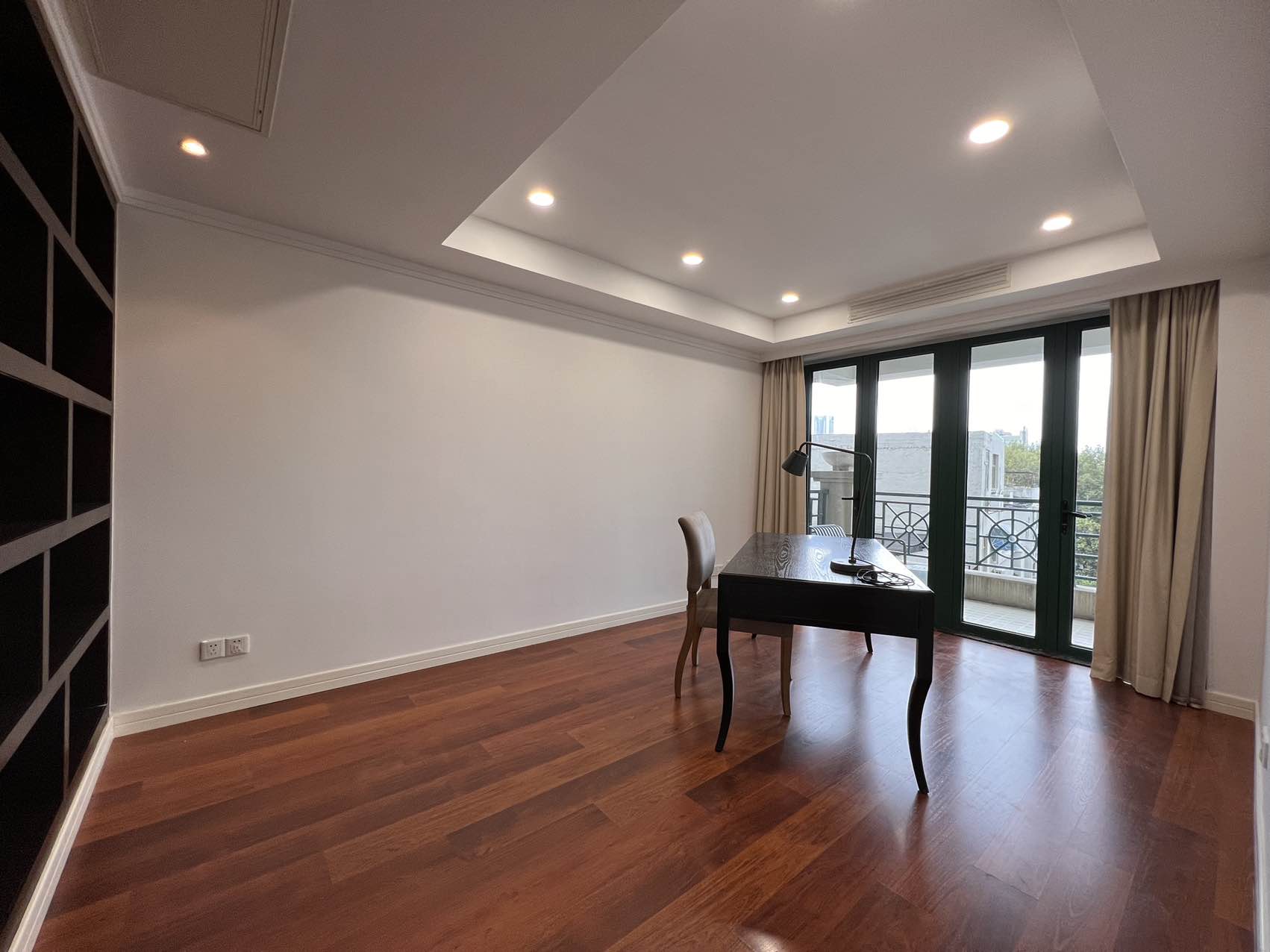 安福路小高层次新房三房