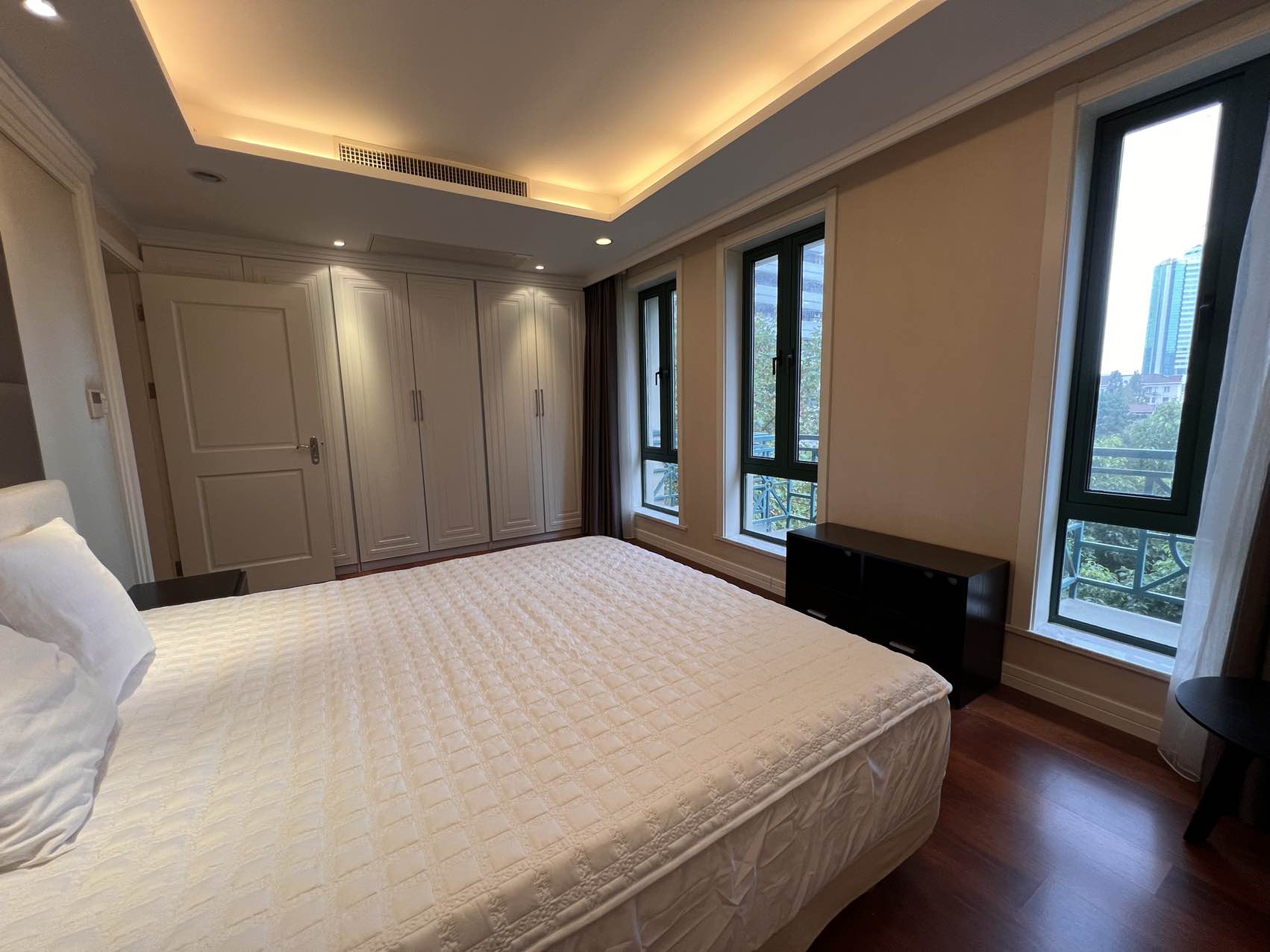 安福路小高层次新房三房