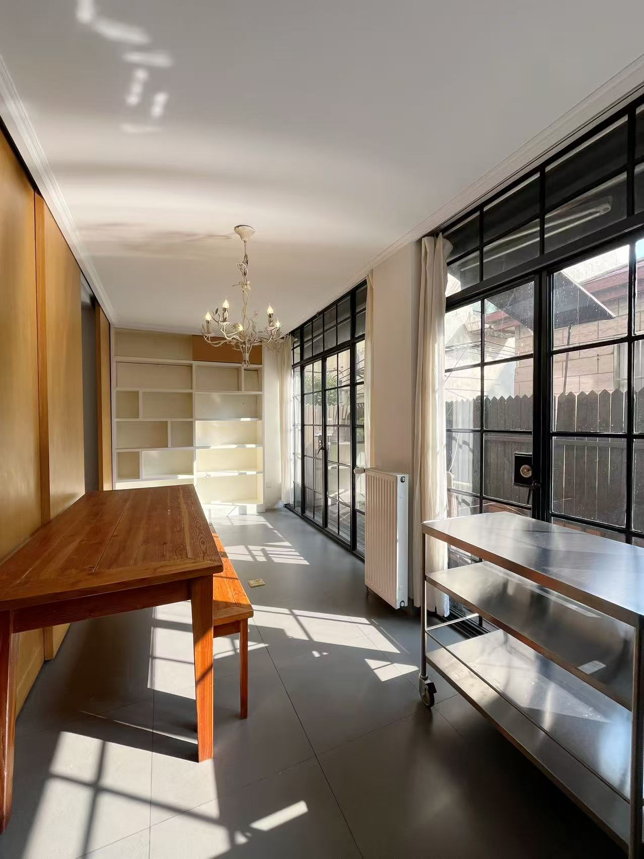 五原路一楼带花园精装墙暖中央空调