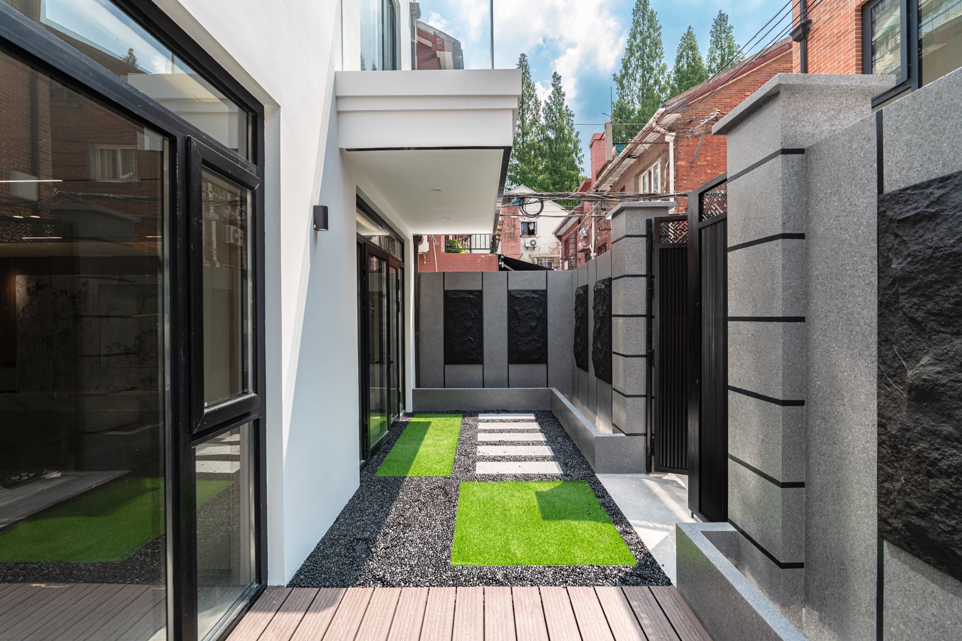 中意小区整栋双开间新里！带高额租金