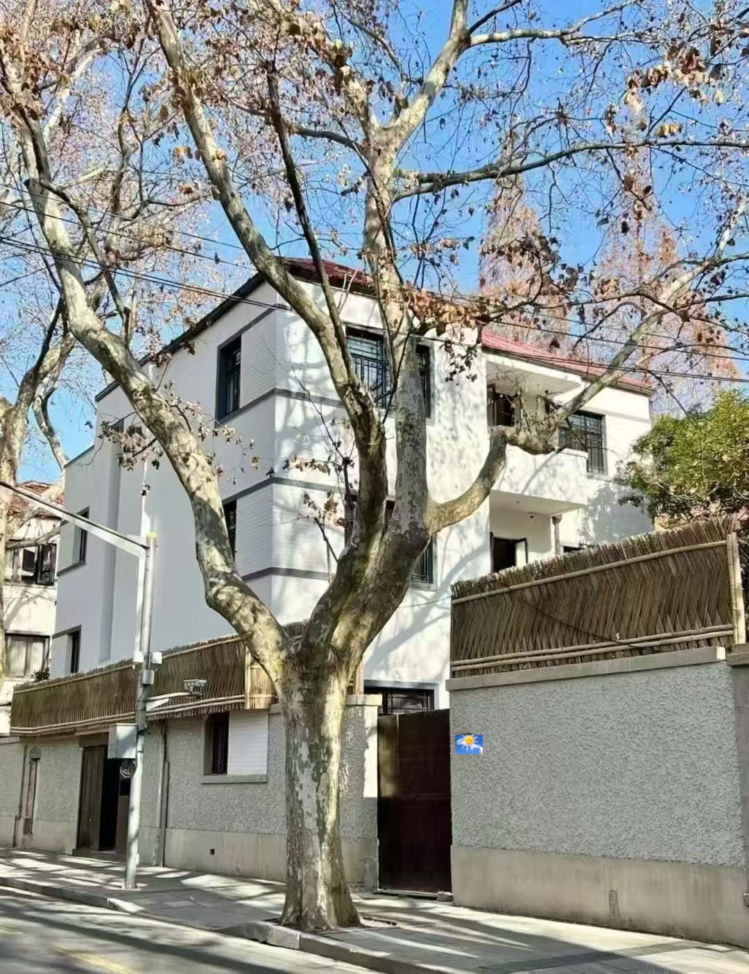 余庆路沿街整栋花园洋房毗邻武康大楼