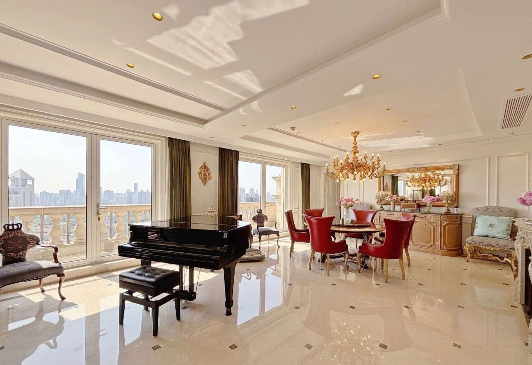 芝大厦顶楼复式