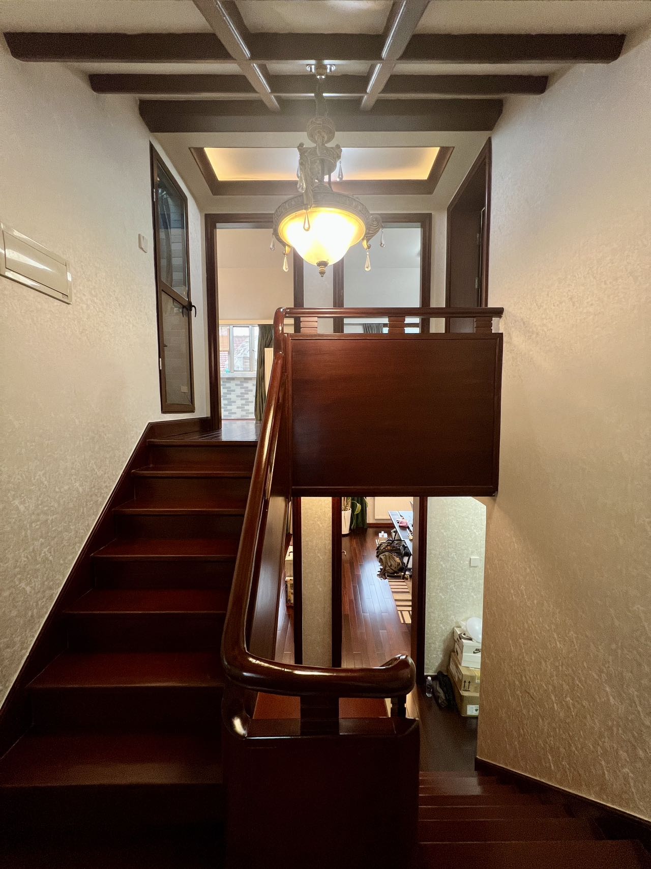 南京西路静安新村送100平露台